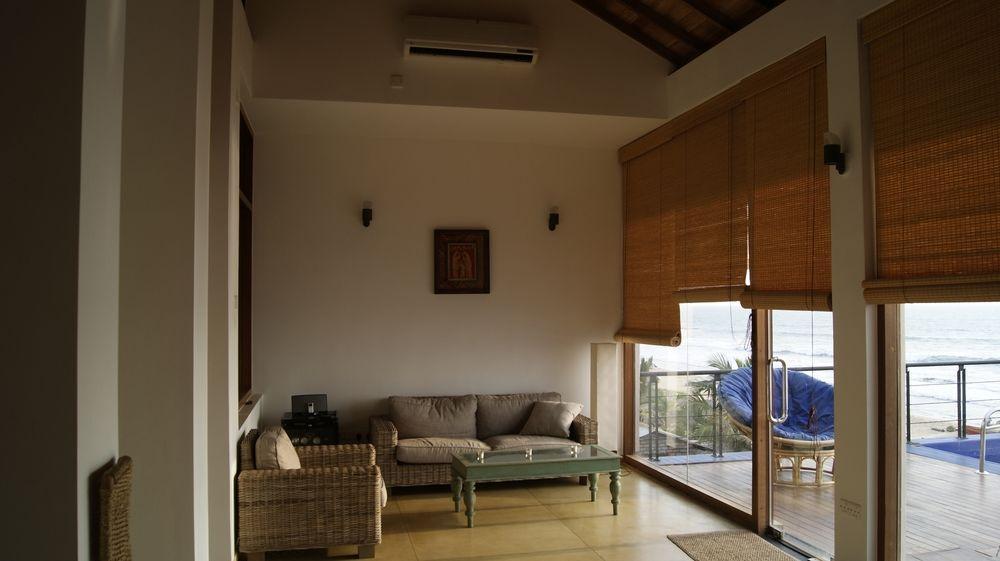 The Cove Hotel Negombo Bagian luar foto