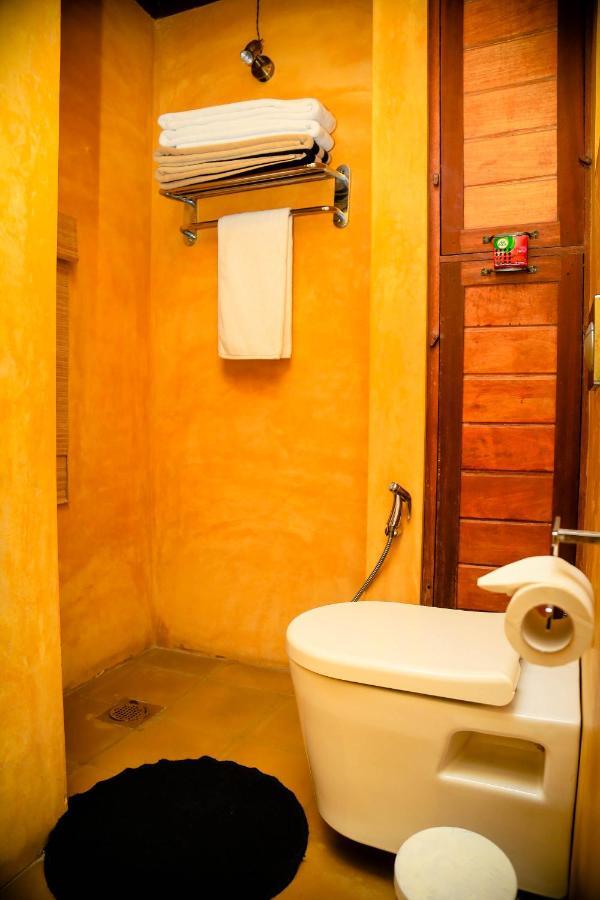 The Cove Hotel Negombo Bagian luar foto